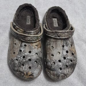 Men's crocs
